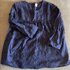 Gap Eyelet Top